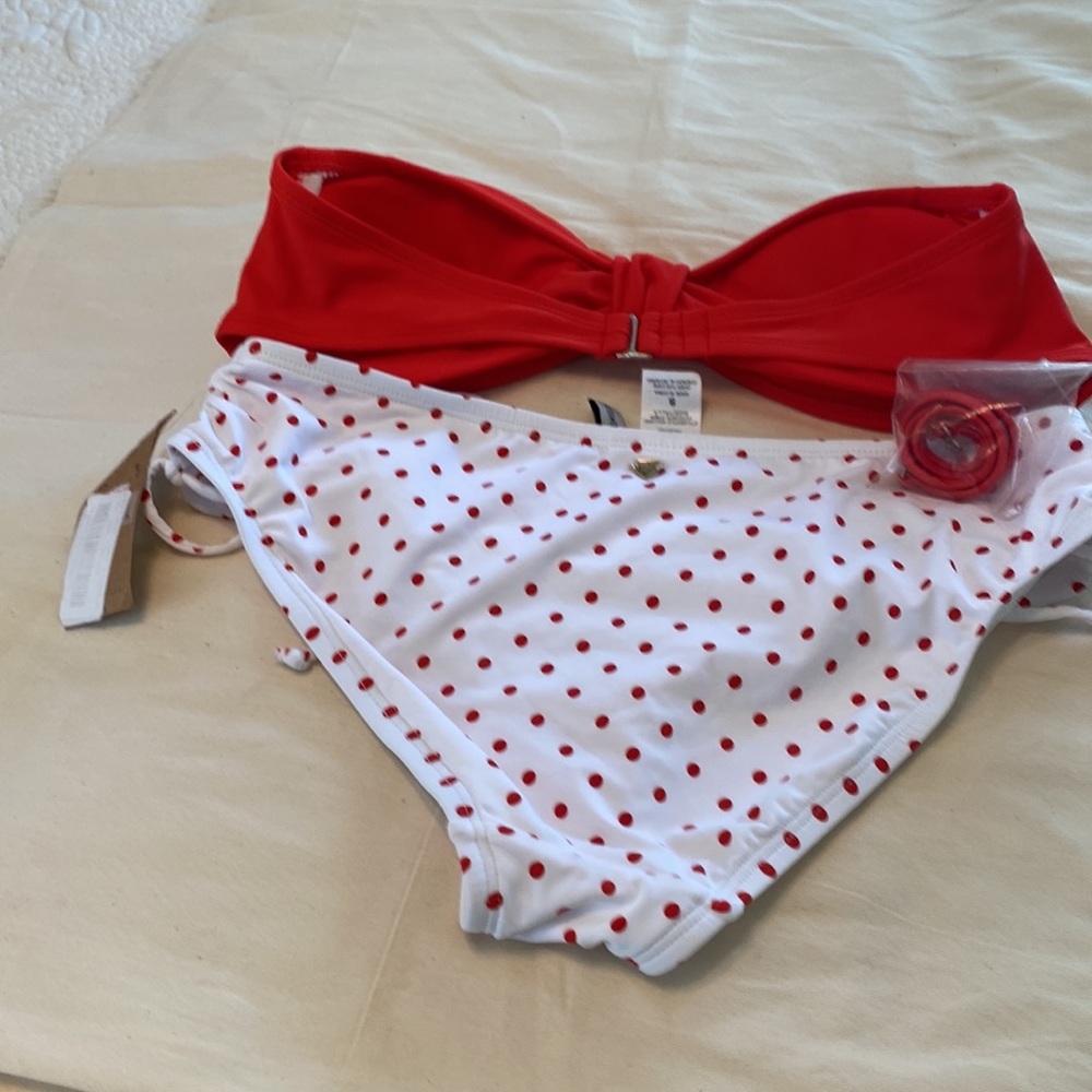Swimwear - Picture 4 of 5